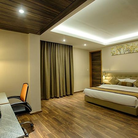 Four Vedas Hotel & Resort سيليجوري المظهر الخارجي الصورة